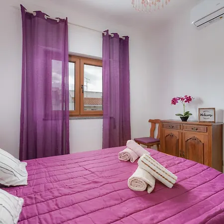 Σπίτι διακοπών 4 Family & Friends - Your Seaside Charm!