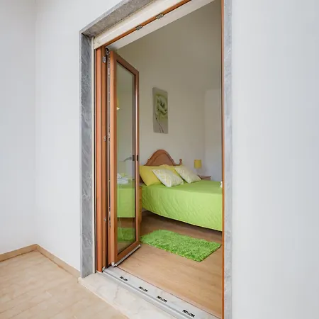 4 Family & Friends - Your Seaside Charm! Odiáxere